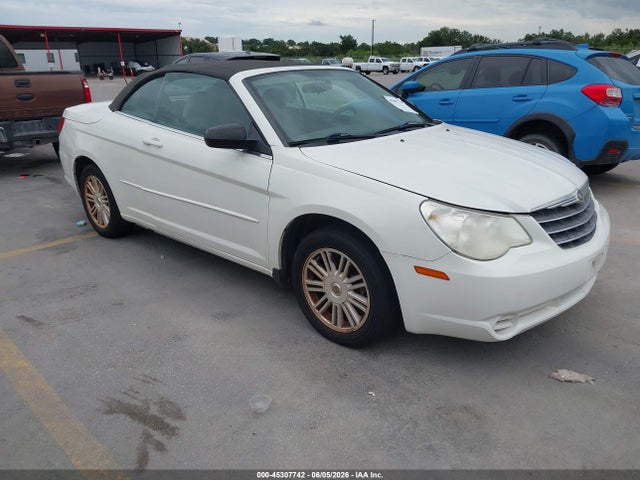 Salvage Chrysler Sebring Image