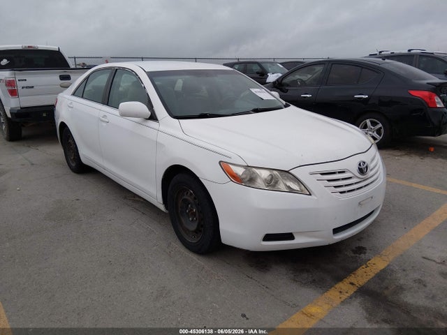Salvage Toyota Camry Image