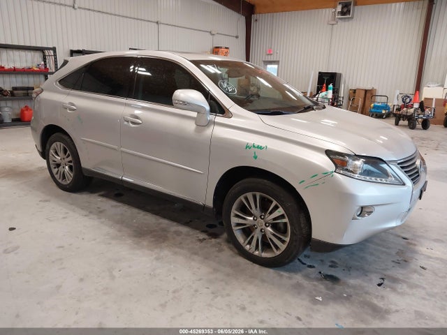 Salvage Lexus RX Image
