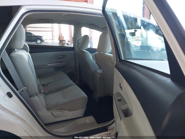 Toyota Prius v Three