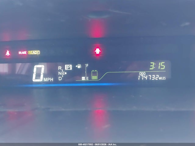Toyota Prius v Three