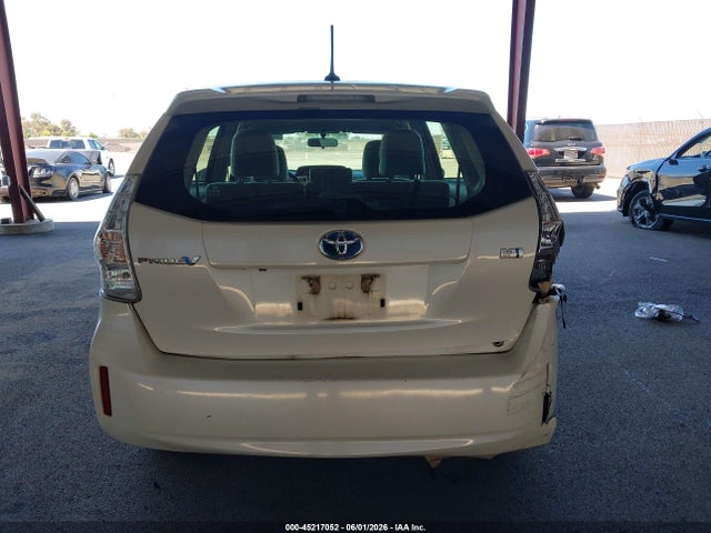 Toyota Prius v Three