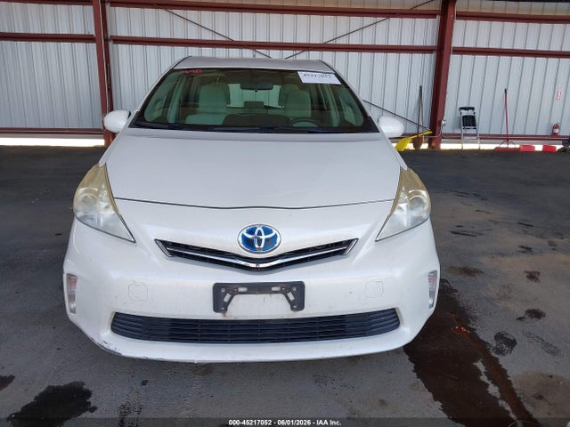 Toyota Prius v Three