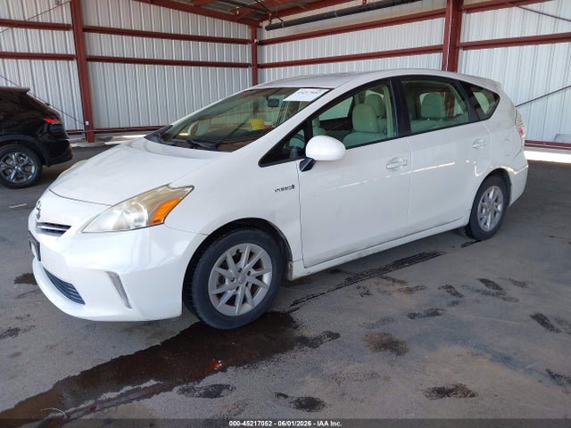 Toyota Prius v Three