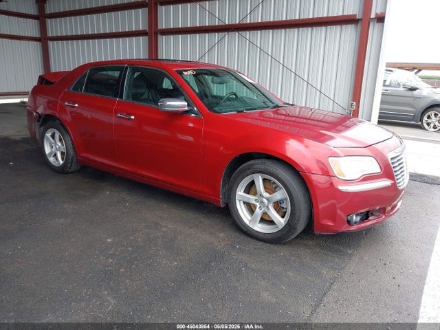 Salvage Chrysler 300c Image