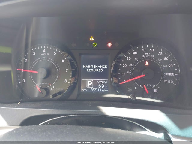Toyota Sienna Le 7 Passenger