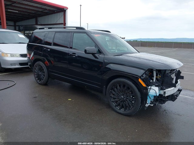Salvage Hyundai SANTA FE Image