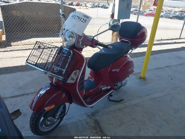 Vespa Gts 250