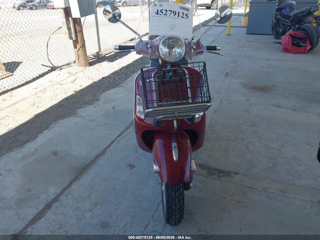 Vespa Gts 250