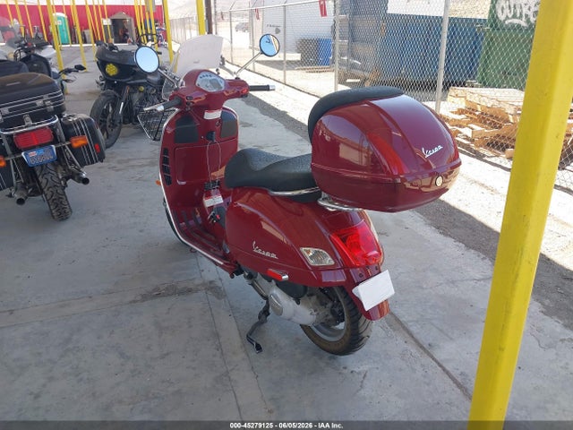 Vespa Gts 250