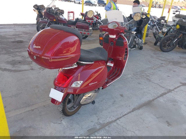 Vespa Gts 250