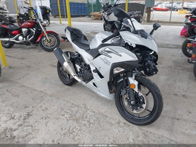 Salvage Kawasaki Ex500 Image
