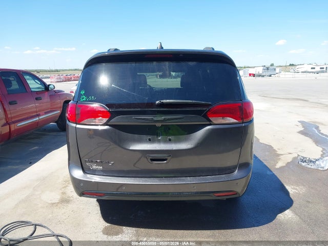 Chrysler Pacifica Touring L Plus