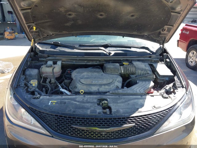 Chrysler Pacifica Touring L Plus