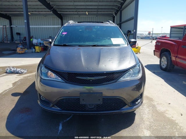 Chrysler Pacifica Touring L Plus