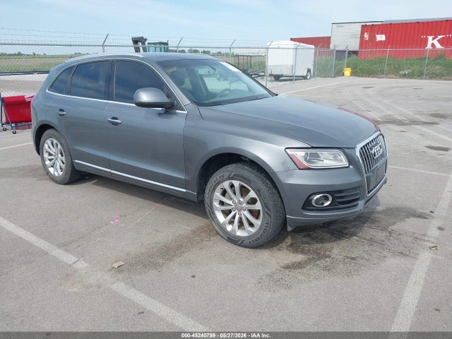 Salvage Audi Q5 Image