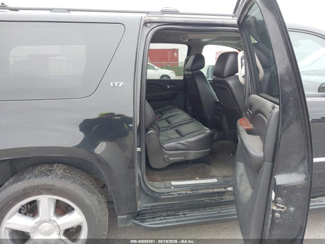 Chevrolet Suburban 1500 Ltz