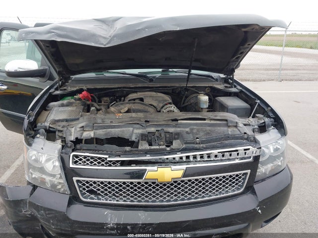 Chevrolet Suburban 1500 Ltz