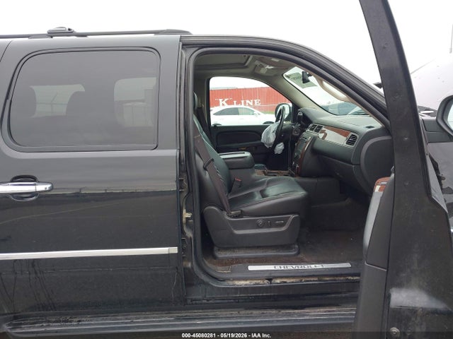 Chevrolet Suburban 1500 Ltz
