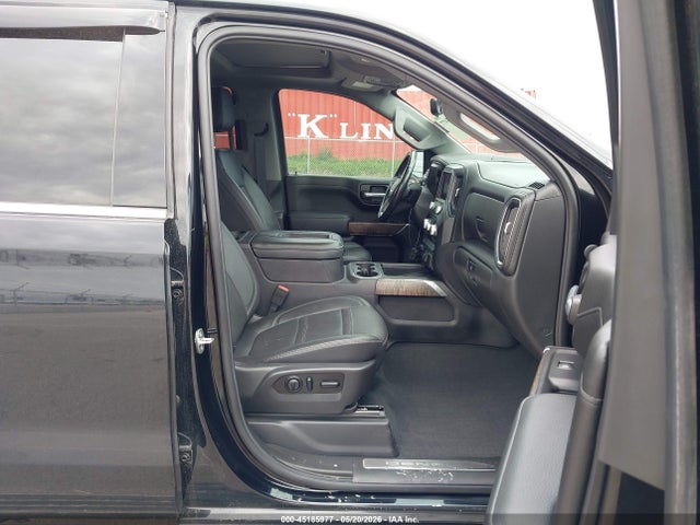 GMC Sierra 1500 4wd  Short Box Denali
