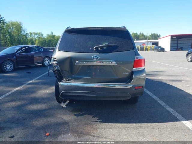 Toyota Highlander Limited V6