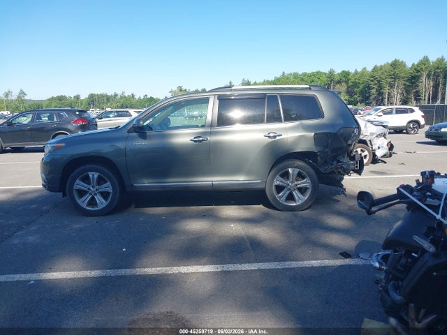 Toyota Highlander Limited V6