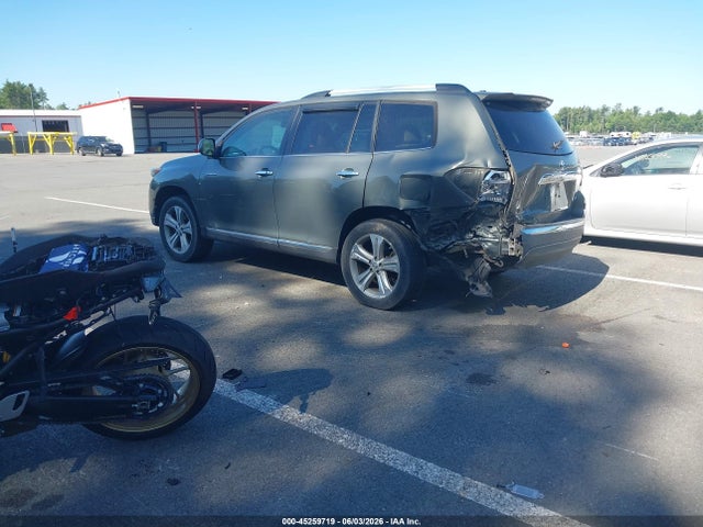 Toyota Highlander Limited V6