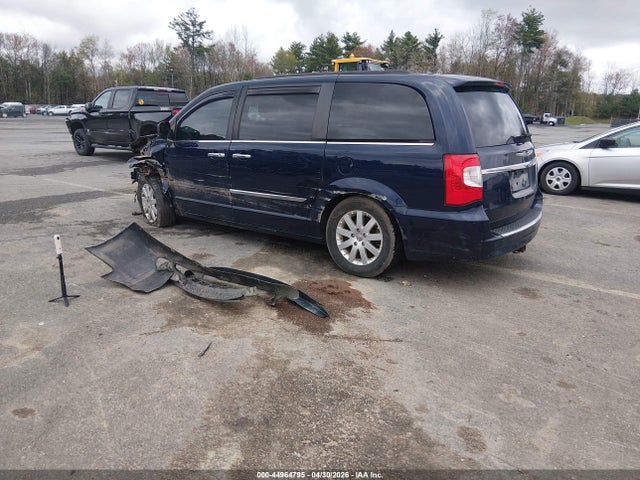 Chrysler Town & Country Touring