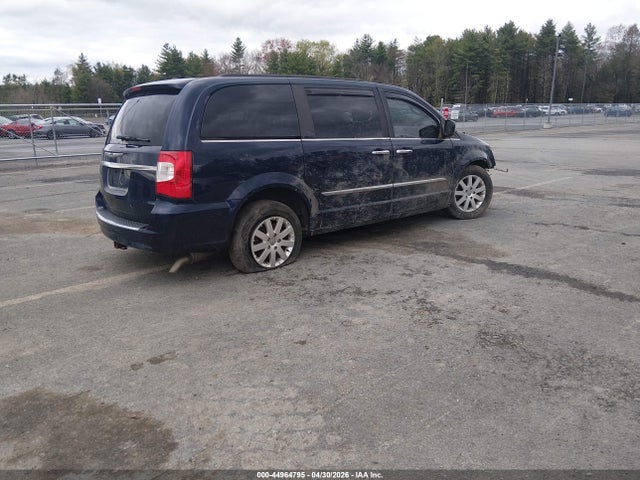 Chrysler Town & Country Touring