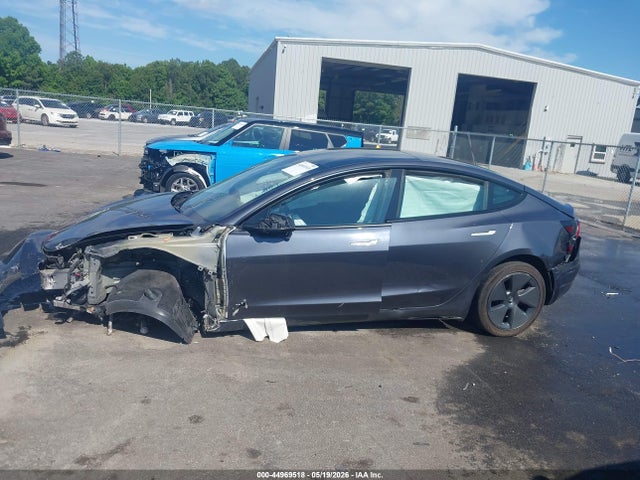 Tesla Model 3 Standard Range Plus Rear-wheel Drive