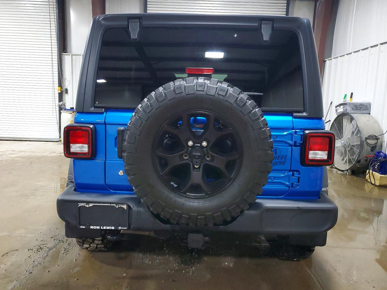 Jeep Wrangler Sport