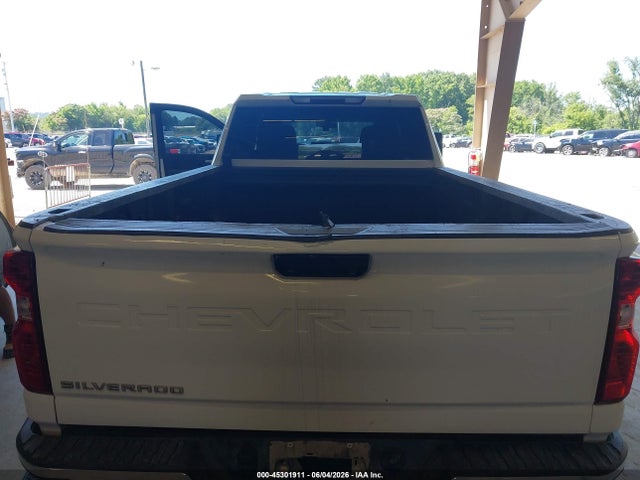 Chevrolet Silverado 2500 4wd  Long Bed Wt