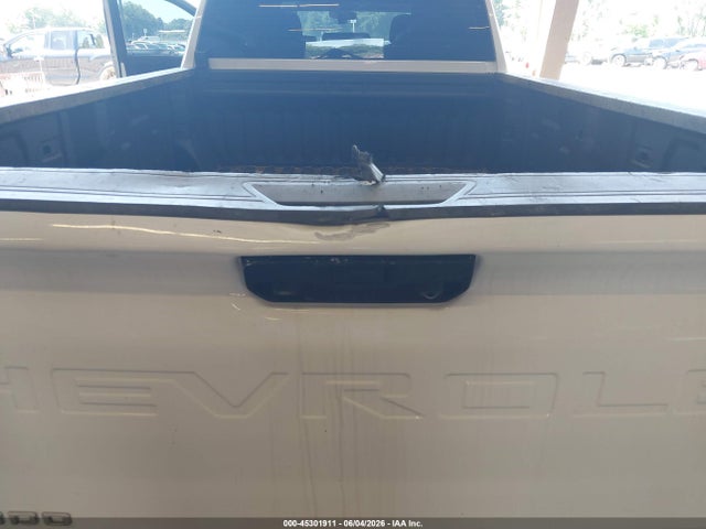 Chevrolet Silverado 2500 4wd  Long Bed Wt