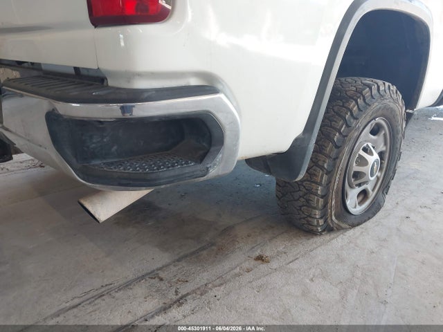Chevrolet Silverado 2500 4wd  Long Bed Wt
