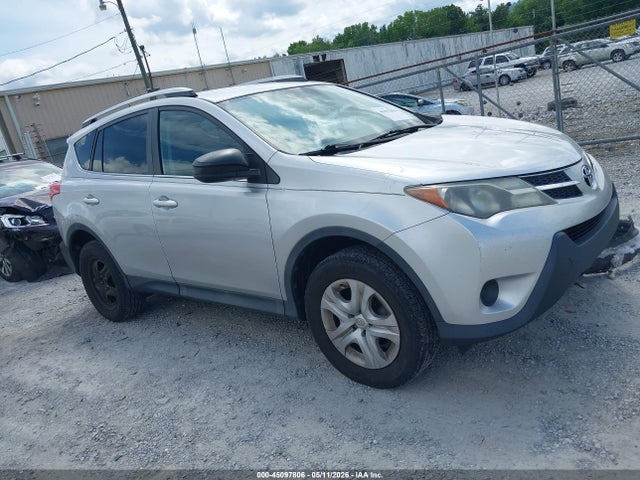 Salvage Toyota RAV4 Image