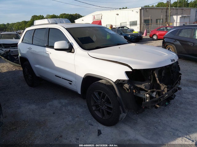 Salvage Jeep Grand Cherokee Image