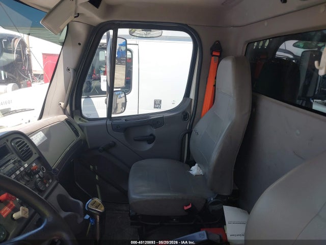 Freightliner 114sd