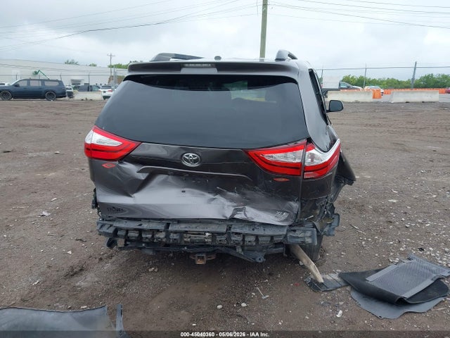 Toyota Sienna Xle