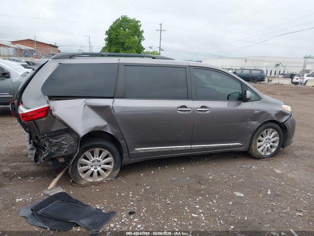 Toyota Sienna Xle
