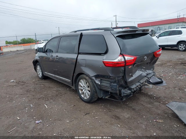 Toyota Sienna Xle