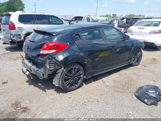 Hyundai VELOSTER Turbo