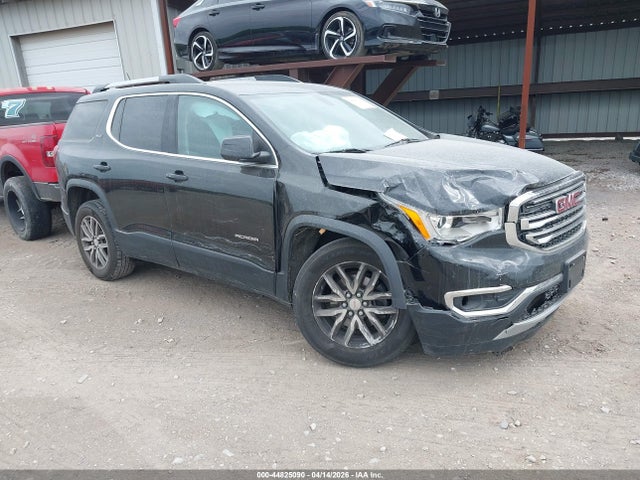 Salvage GMC Acadia Image