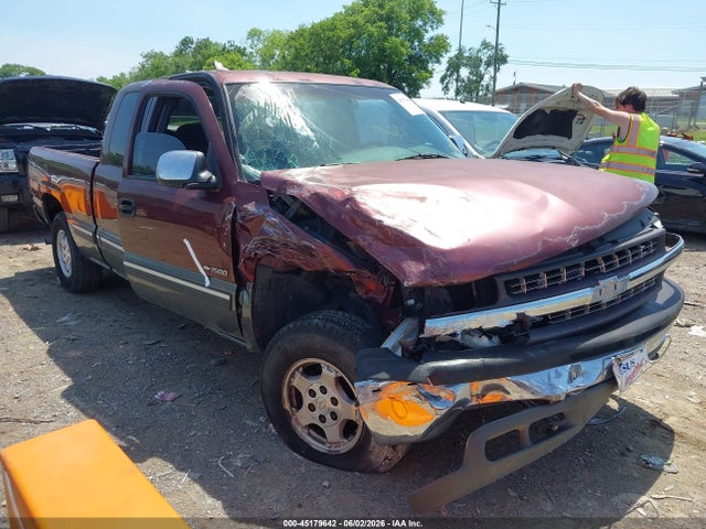 Salvage Chevrolet Silverado 1500 Image