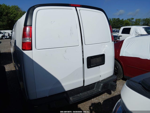 GMC Savana Work Van