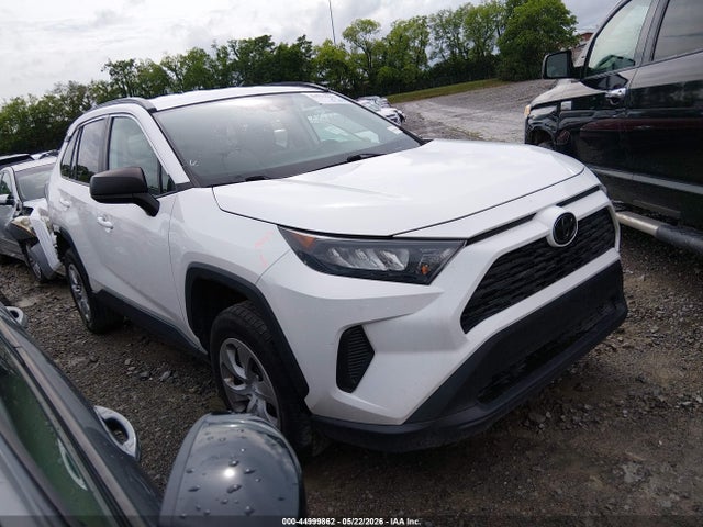 Salvage Toyota RAV4 Image