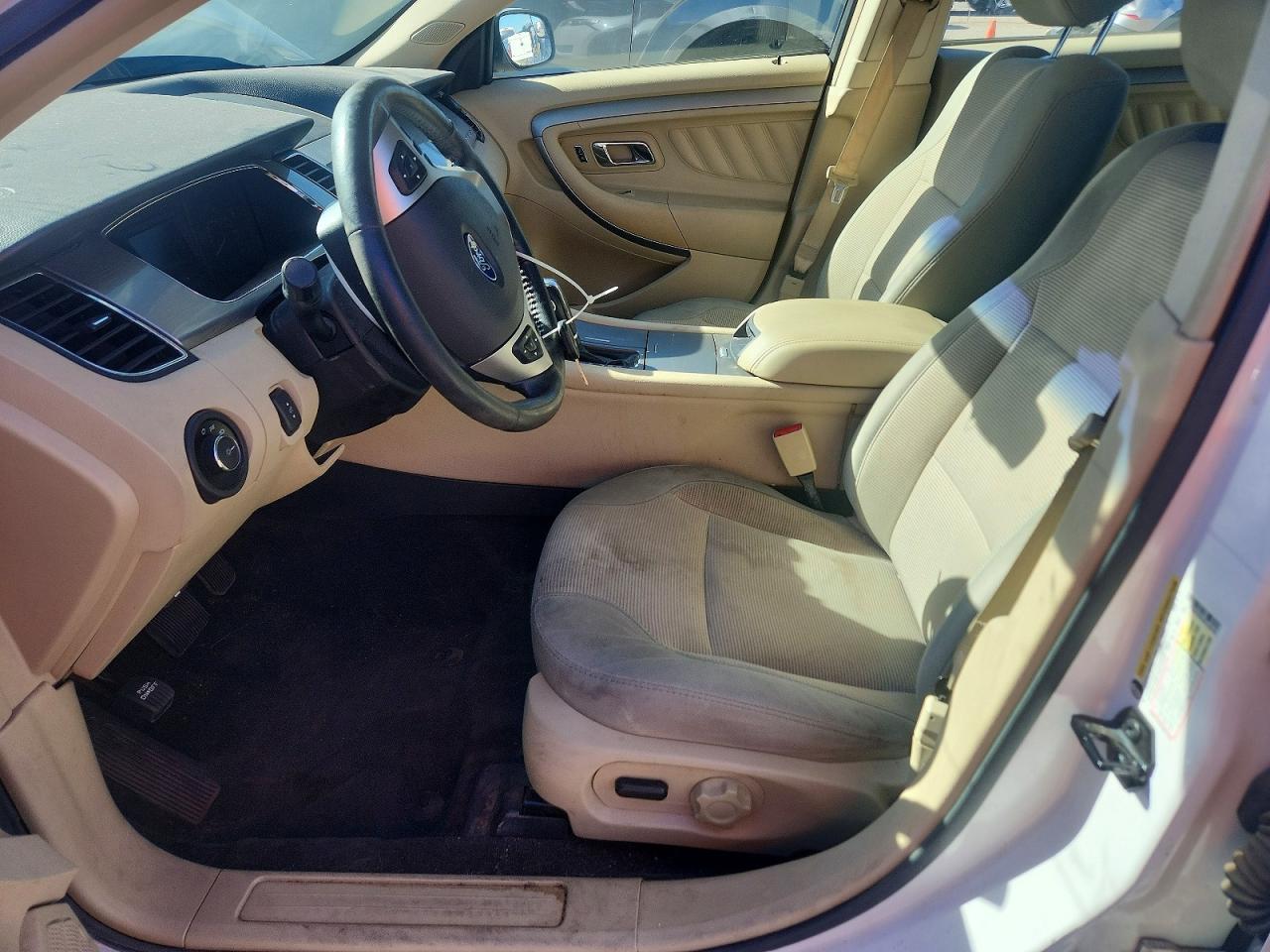 Ford Taurus Sel