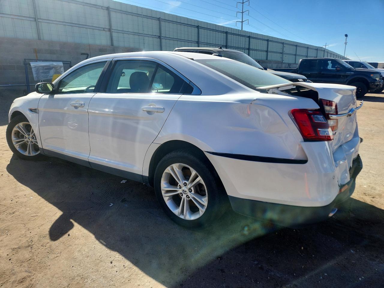 Ford Taurus Sel