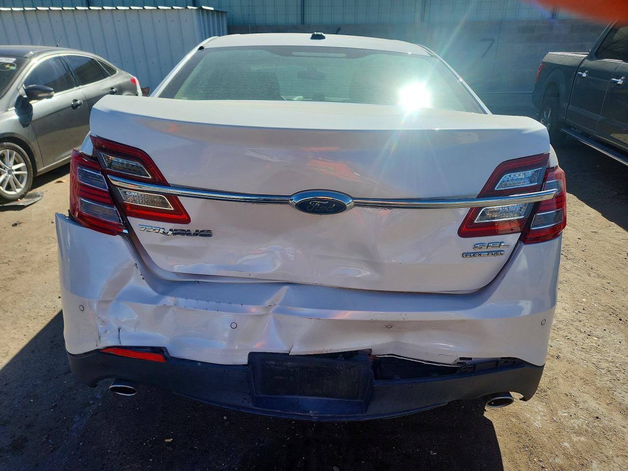 Ford Taurus Sel