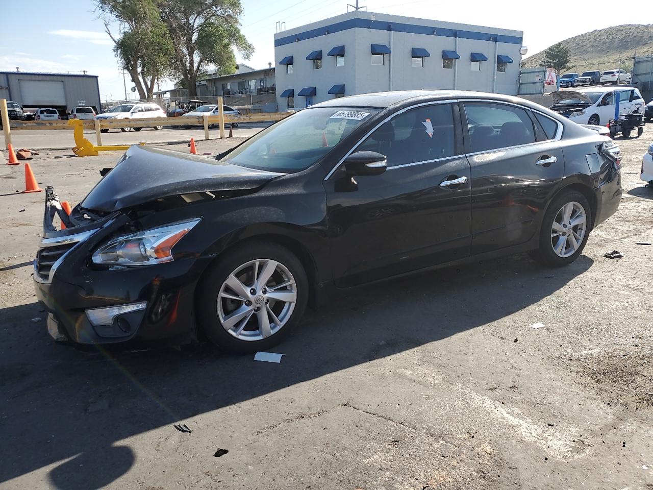 Salvage Nissan Altima Image