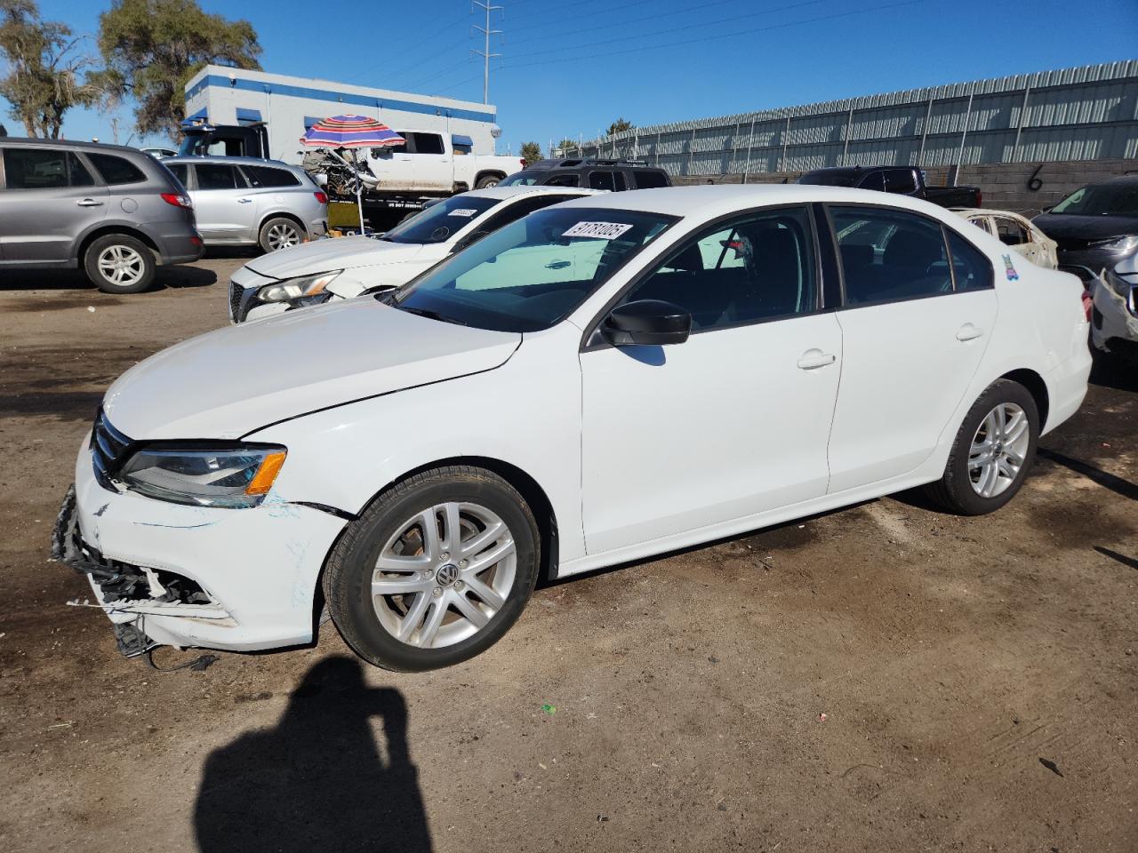 Salvage Volkswagen Jetta Image